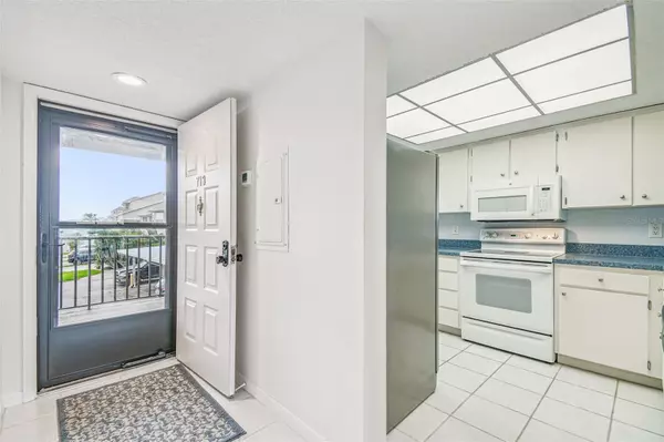 Port Richey, FL 34668,8150 BRENT ST #713