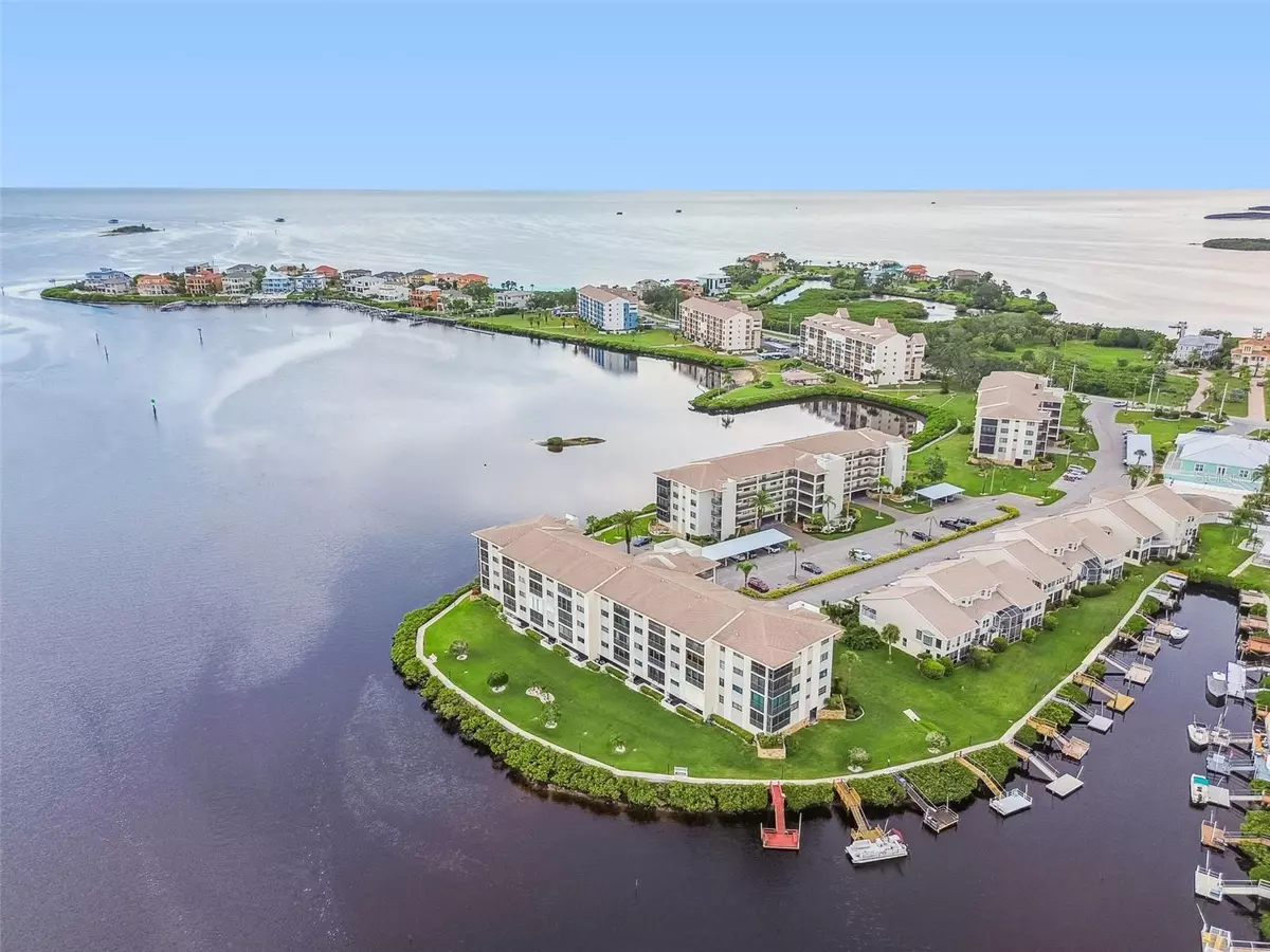 Port Richey, FL 34668,8150 BRENT ST #713