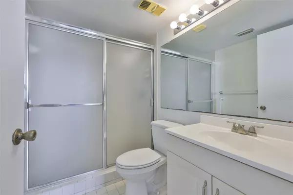 Tampa, FL 33607,2424 W TAMPA BAY BLVD #M301