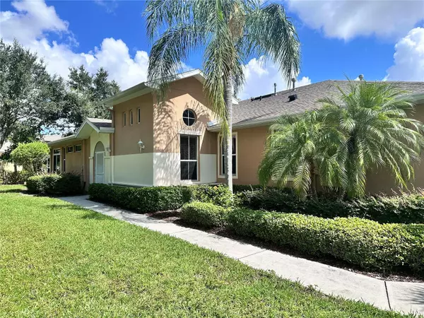 2037 SIFIELD GREENS WAY, Sun City Center, FL 33573