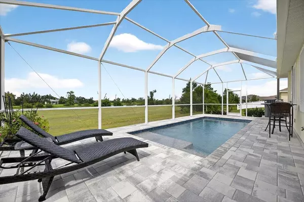 Apollo Beach, FL 33572,991 SIGNET DR