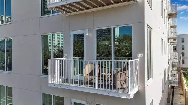 St Petersburg, FL 33701,600 3RD AVE S #205