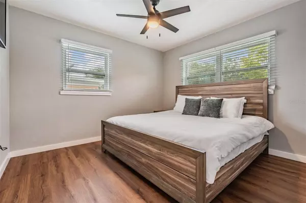 Lakeland, FL 33803,824 GOLDEN RULE CT N