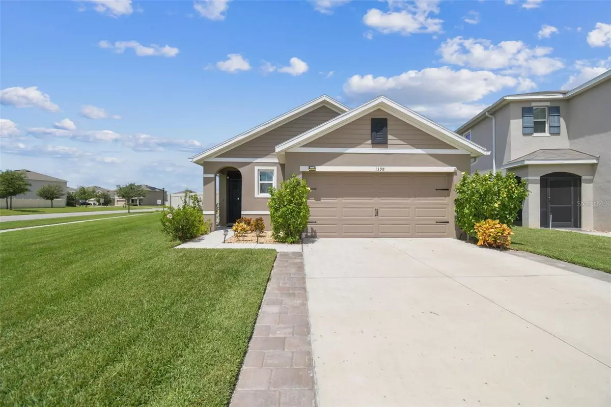 Wesley Chapel, FL 33543,1398 CRESCENT HOOP WAY