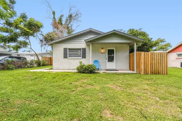 5835 & 5839 12TH ST, Zephyrhills, FL 33542