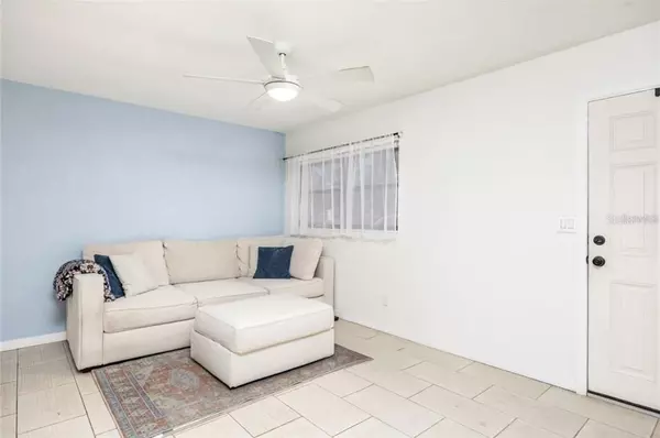 Tampa, FL 33612,10924 N BOULEVARD