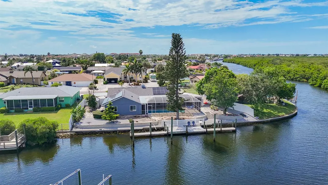 6531 SANTIAGO CT, Apollo Beach, FL 33572