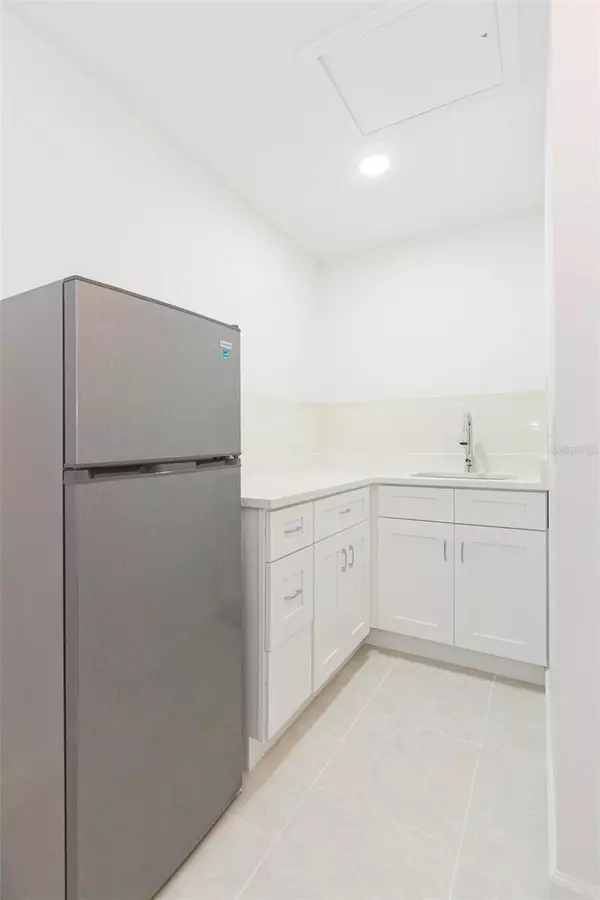 Tampa, FL 33604,118 W SLIGH AVE #A