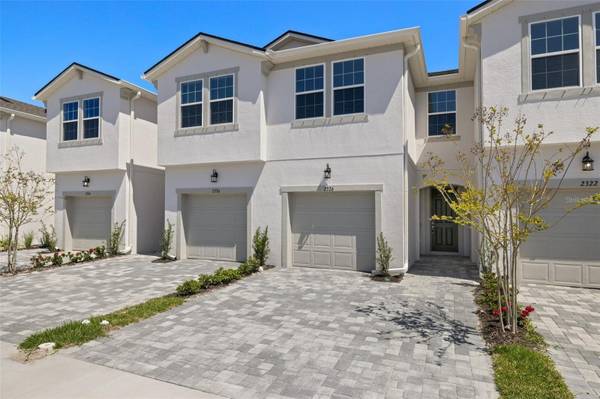 2326 SUMMERLIT ST, Lutz, FL 33559
