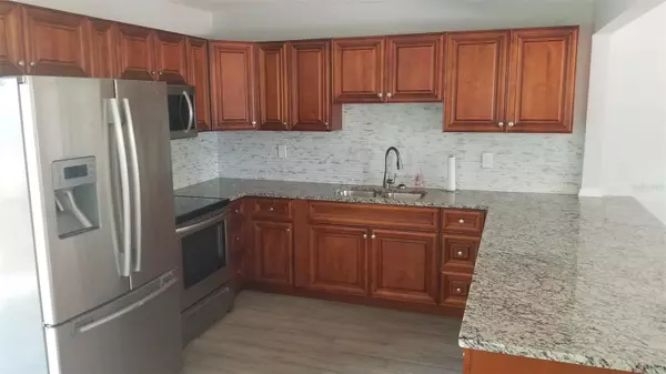 St Petersburg, FL 33714,3277 49TH AVE N