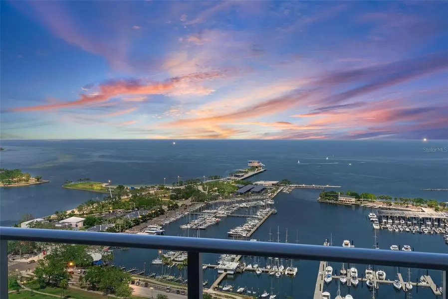 100 1ST AVE N #2703, St Petersburg, FL 33701