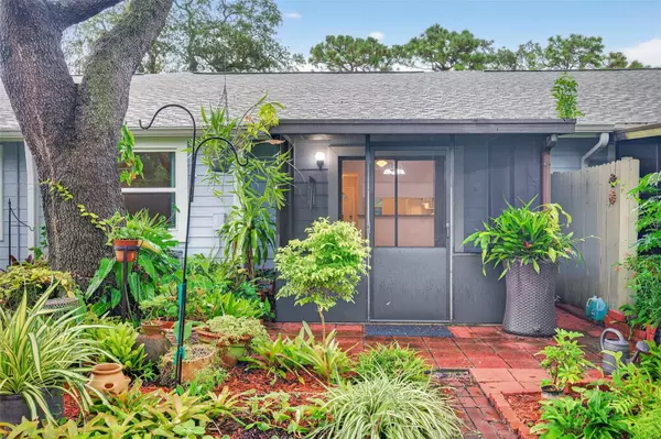 Tarpon Springs, FL 34689,39650 US HIGHWAY 19 N #565