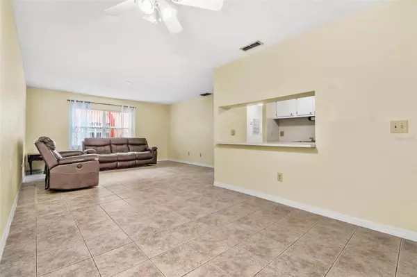 St Petersburg, FL 33703,265 SW LINCOLN CIR N #2102