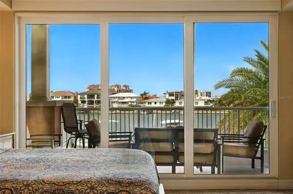 706 BAYWAY BLVD #203, Clearwater Beach, FL 33767