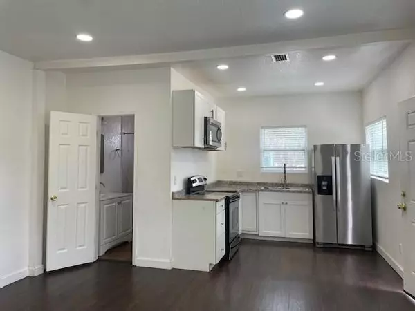 Clearwater, FL 33756,610 WOODLAWN ST
