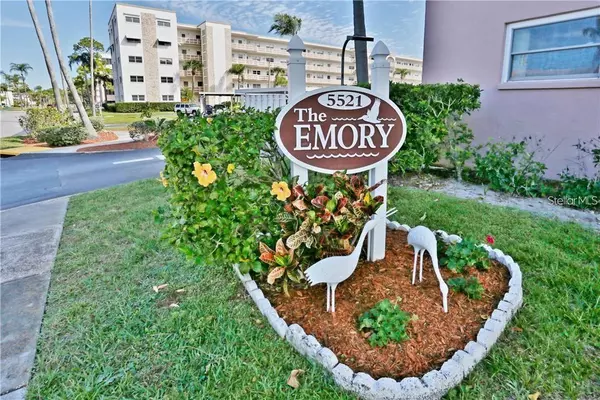 St Petersburg, FL 33709,5521 80TH ST N #503