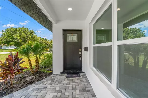 St Petersburg, FL 33712,2528 COLUMBUS WAY S