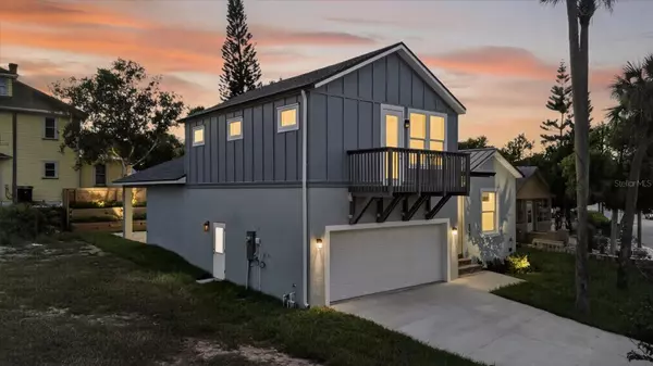 Tarpon Springs, FL 34689,207 ATHENS ST