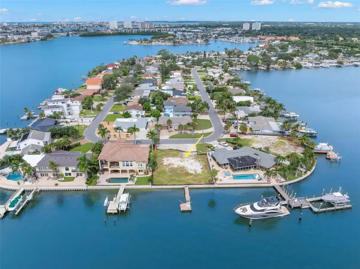St Petersburg, FL 33707,2000 DOLPHIN BLVD S