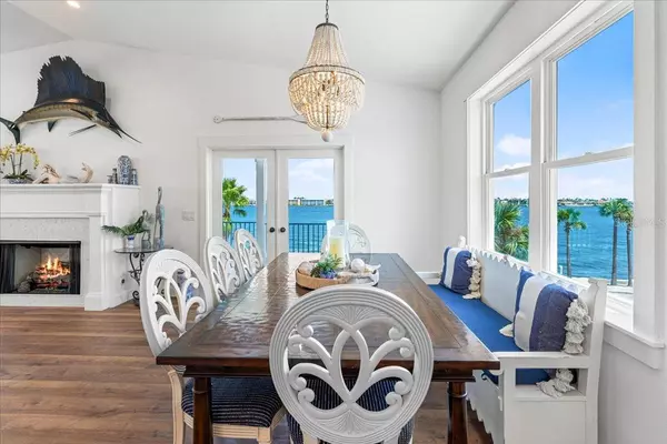 St Pete Beach, FL 33706,1002 PASS A GRILLE WAY