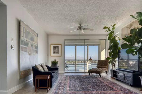 South Pasadena, FL 33707,7979 SAILBOAT KEY BLVD S #508