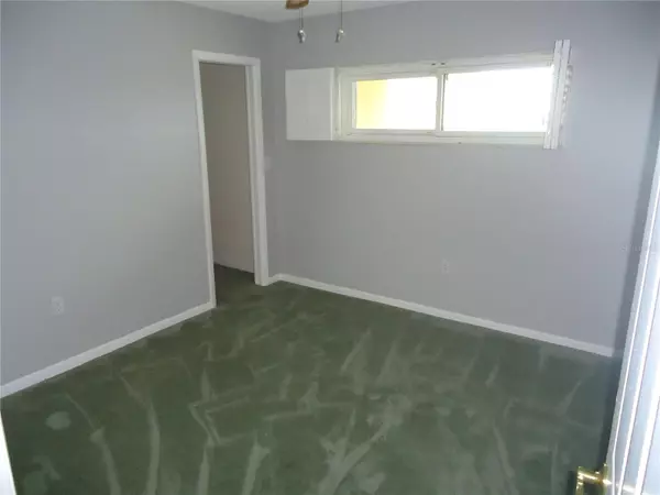 St Petersburg, FL 33708,4550 COVE CIR #908