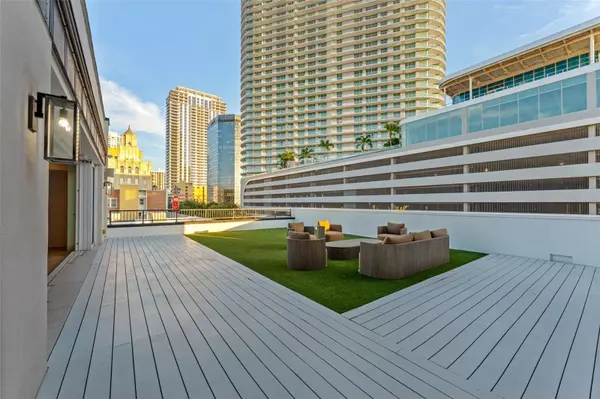 465 CENTRAL AVE #301, St Petersburg, FL 33701