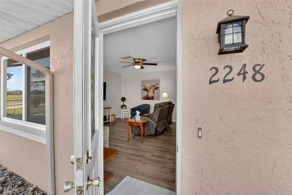 Sun City Center, FL 33573,2248 GREENWICH DR #64