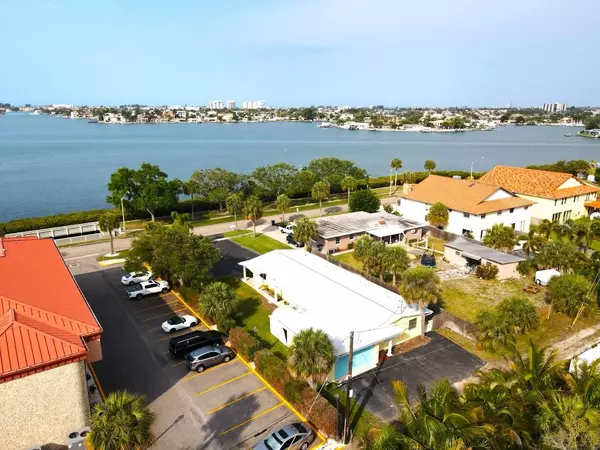 South Pasadena, FL 33707,7057 SUNSET DR S #3