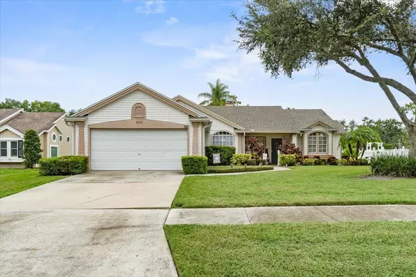 3319 SILVERPOND DR, Plant City, FL 33566