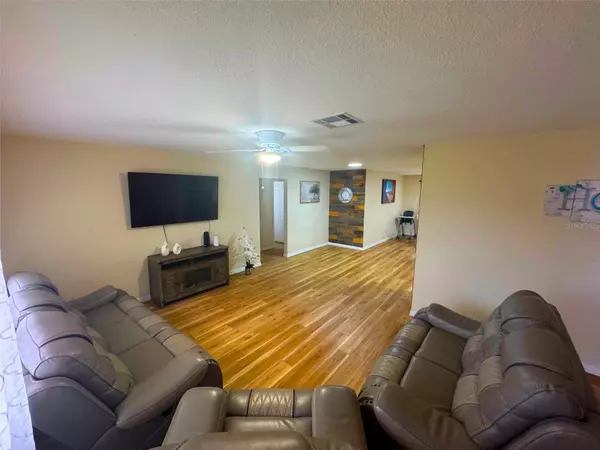Holiday, FL 34691,3022 JACKSON DR