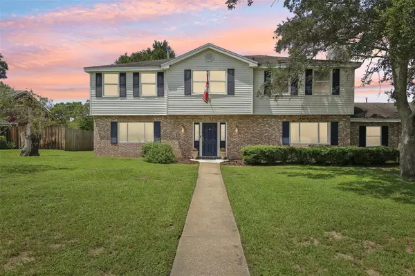 1306 IVYWOOD DR, Brandon, FL 33510