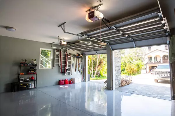 Palm Harbor, FL 34683,498 MAGNOLIA AVE