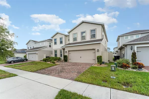Davenport, FL 33837,392 SUMMER SQUALL RD