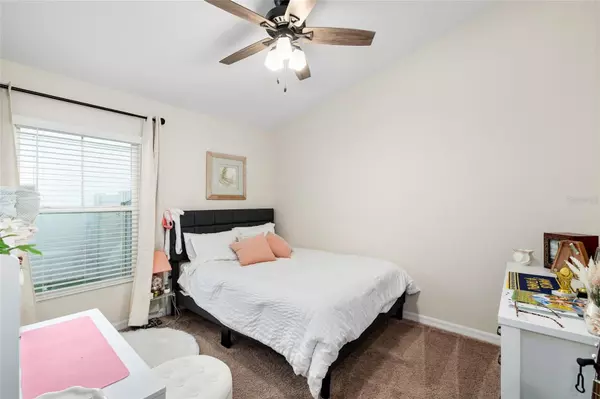 Lithia, FL 33547,12841 HALTER STEER RD