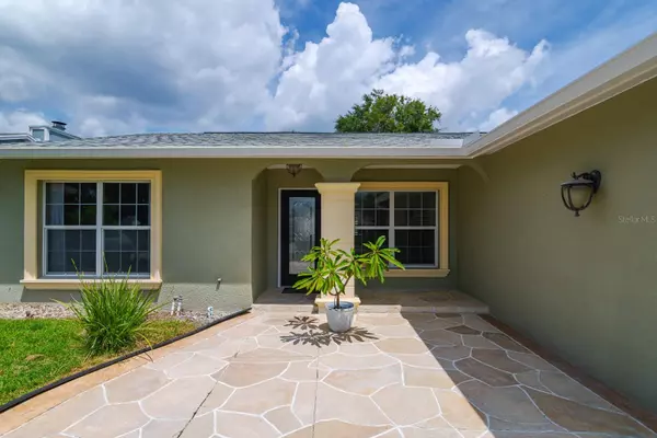 Tampa, FL 33613,14918 OLD POINTE RD