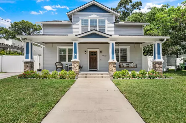 909 W WOODLAWN AVE, Tampa, FL 33603