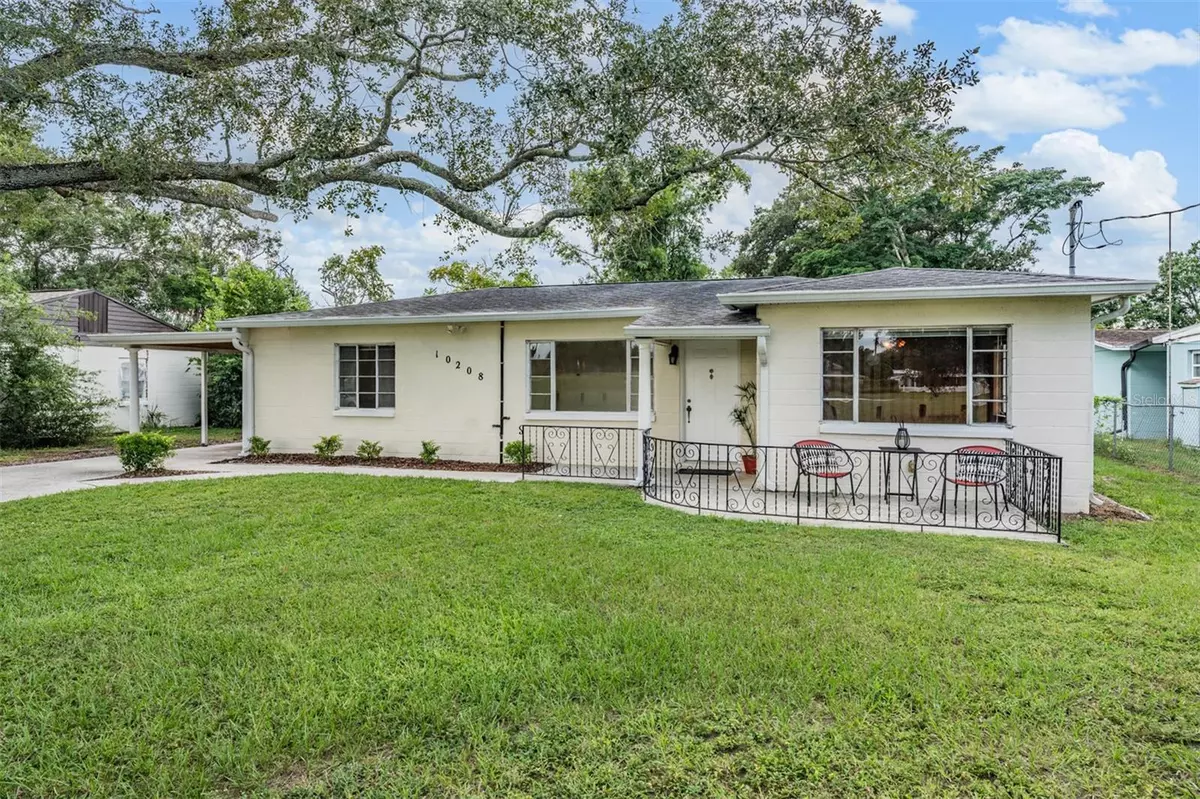 Tampa, FL 33612,10208 N OAKLEAF AVE