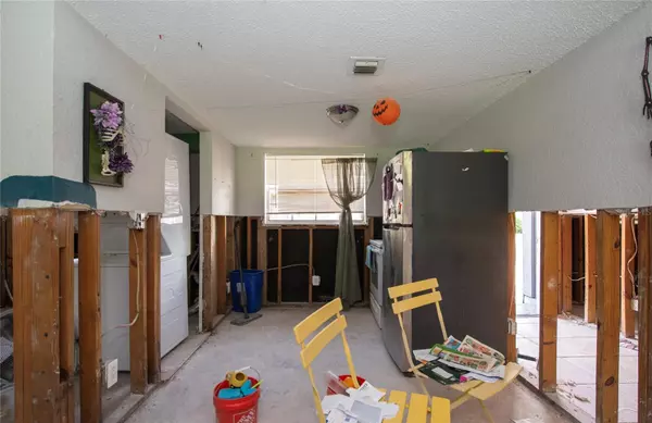 Largo, FL 33771,200 COUNTRY CLUB DR #903