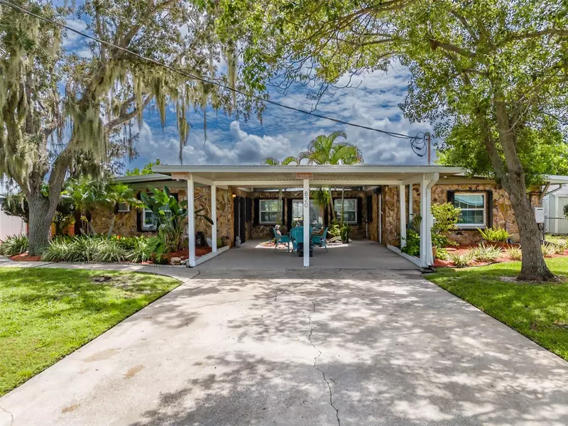 820 BLUE HERON BLVD, Ruskin, FL 33570