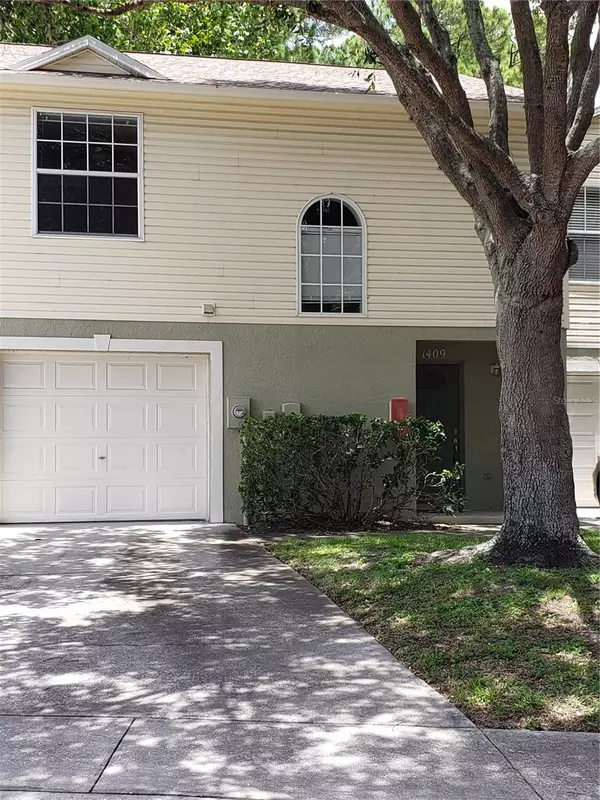1409 ADAMS CIR E, Largo, FL 33771