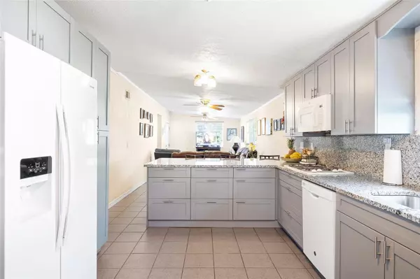 Tampa, FL 33614,4417 W PARIS ST