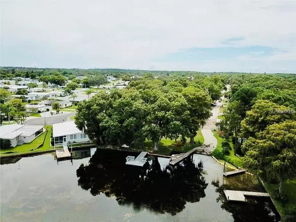 Palm Harbor, FL 34684,68 LAKE SHORE DR