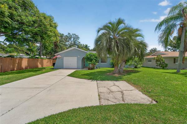 1949 N HIGHLAND AVE, Clearwater, FL 33755