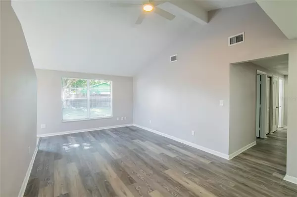 Brandon, FL 33510,611 HIGHVIEW CIR N