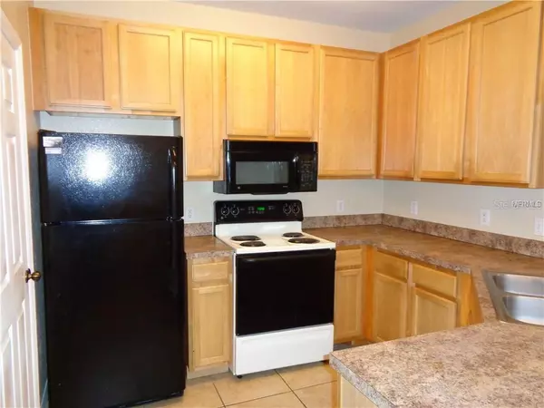 Tampa, FL 33619,10205 COURTNEY PALMS BLVD #204