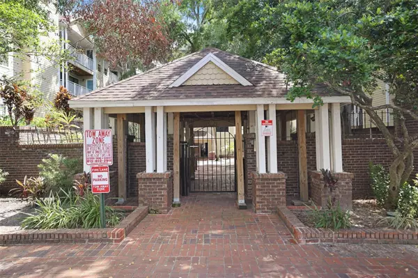 Tampa, FL 33606,1000 W HORATIO ST #126