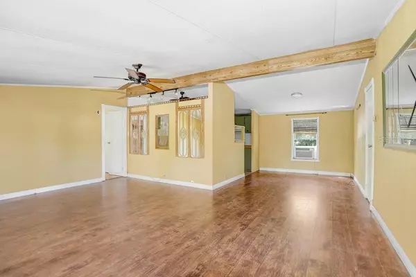 Wesley Chapel, FL 33544,26546 GLENWOOD DR