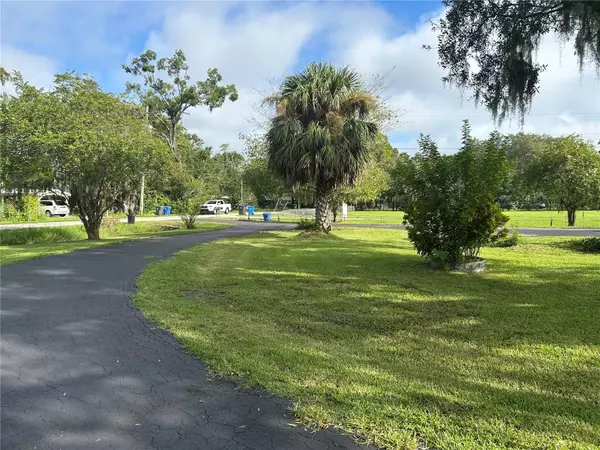 Tampa, FL 33610,5525 WILKINS RD