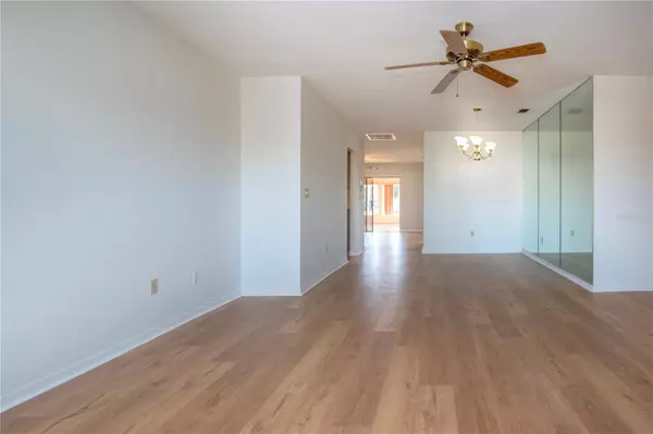 Sun City Center, FL 33573,1201 BLUEWATER DR